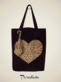 /album/bolsos/bolso-de-corazon-negro-animal-jpg/